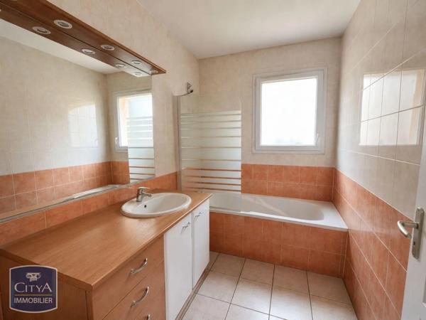 Maison à louer 3 pièces 80m² Issoire (63500)