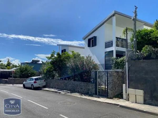 Appartement à louer 2 pièces 44.3m² Saint-Denis (97417)