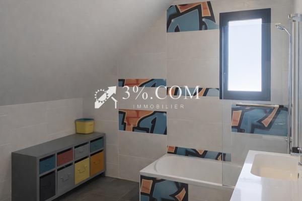 Maison 7 pièce(s) 5 chambre(s) 143 m²