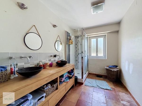 Vente / Maison avec dépendance à Auvillar (82340)
