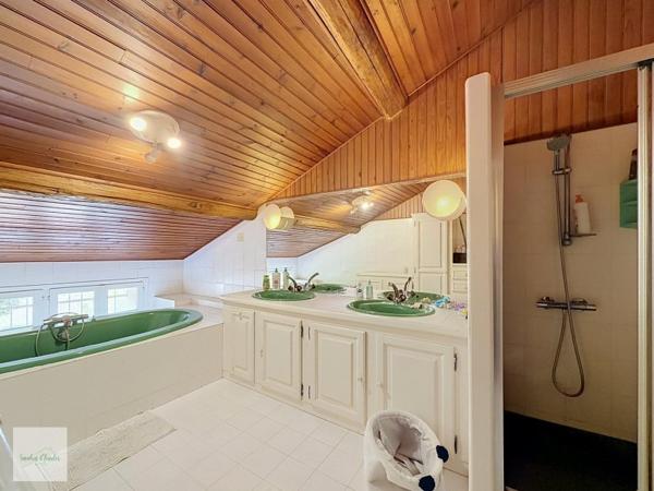 Vente / Maison avec dépendance à Auvillar (82340)