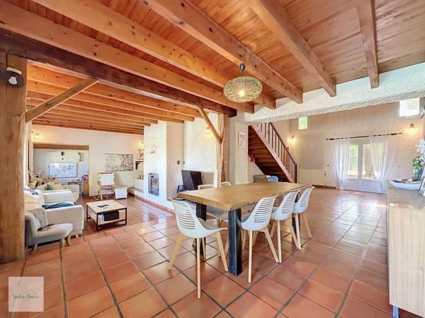 Vente / Maison avec dépendance à Auvillar (82340)
