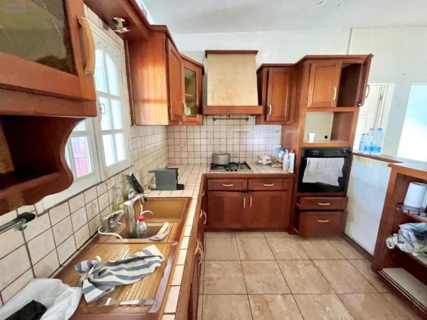 Maison individuelle à vendre à Saint-Paul à la Réunion (97460), ref : 97424/251   
BELLEMENE