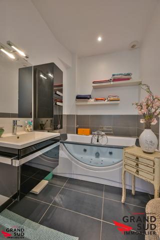 Appartement duplex T5 avec terrasse et garage