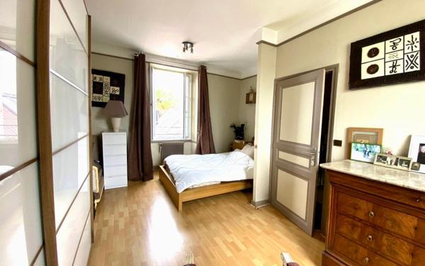 Maison à vendre    4 pièces • 185 m2 Bizanos