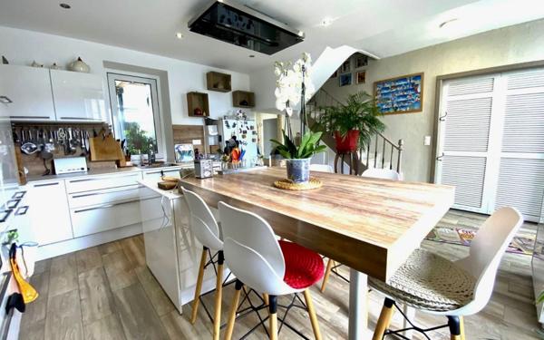 Maison à vendre    4 pièces • 185 m2 Bizanos