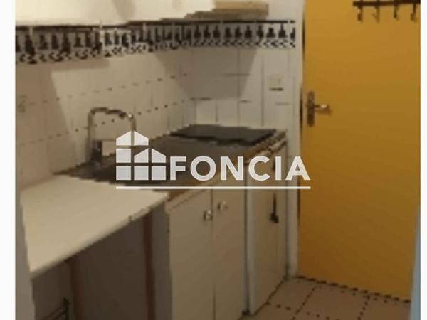 Location Studio 30 m² - ROUTE DE GENERAC Nimes 30000