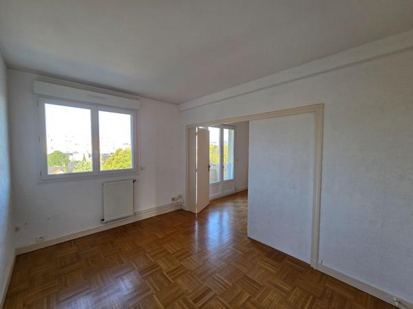 Charmant appartement T4 avec garage , Le Mans, secteur Jardin des Plantes