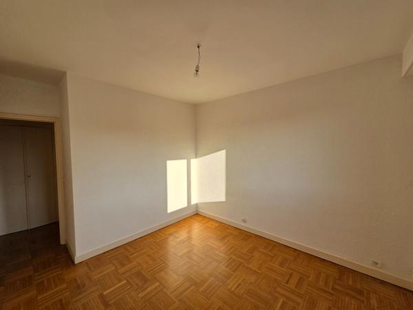 Charmant appartement T4 avec garage , Le Mans, secteur Jardin des Plantes