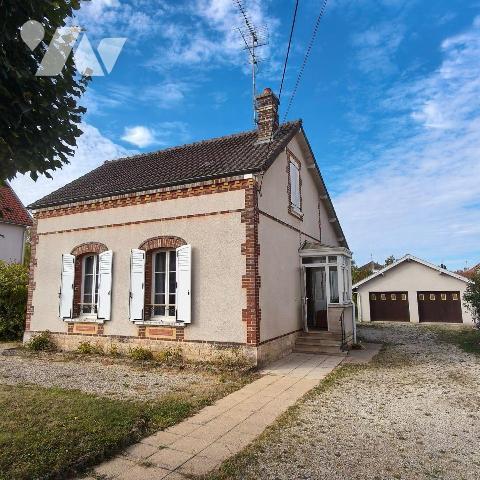 Maison à vendre à Saint-Julien-les-Villas (10800) en Aube (10)  - Maison des années 30, de type...