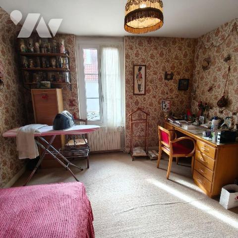 Maison à vendre à Saint-Julien-les-Villas (10800) en Aube (10)  - Maison des années 30, de type...