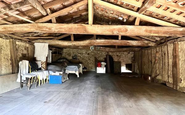 Maison à vendre    5 pièces •  Habas