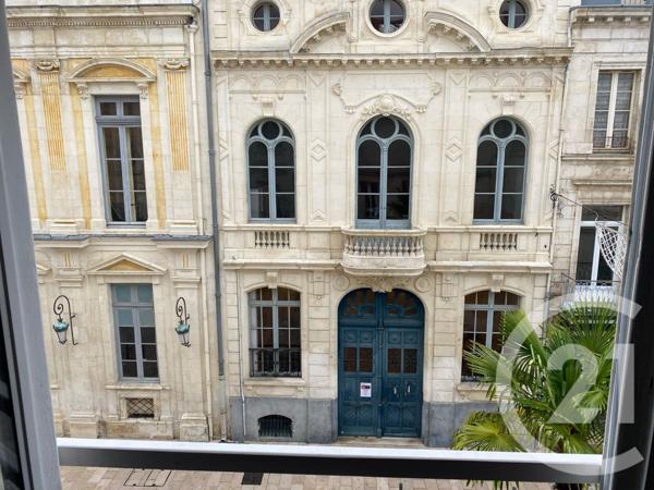 Appartement F4 à vendre  4 pièces - 114,45 m2 ROCHEFORT - 17