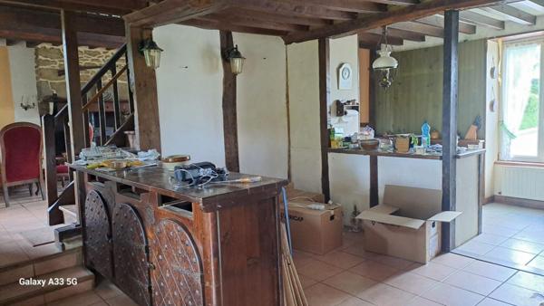 Propriété de 125 m² sur un parc de 5 hectares. Idéal passion nature & chevaux