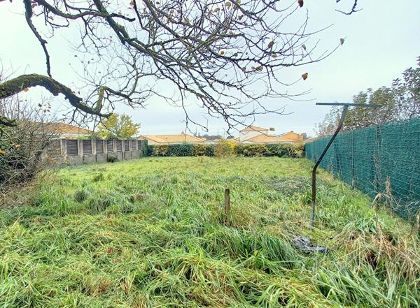 Terrain de près de 600m² - second rideau - hors lotissement - LE LOROUX BOTTEREAU