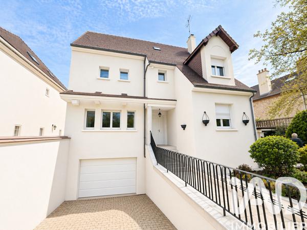 Maison à vendre 10 pièces 225 m² Villemoisson-sur-Orge