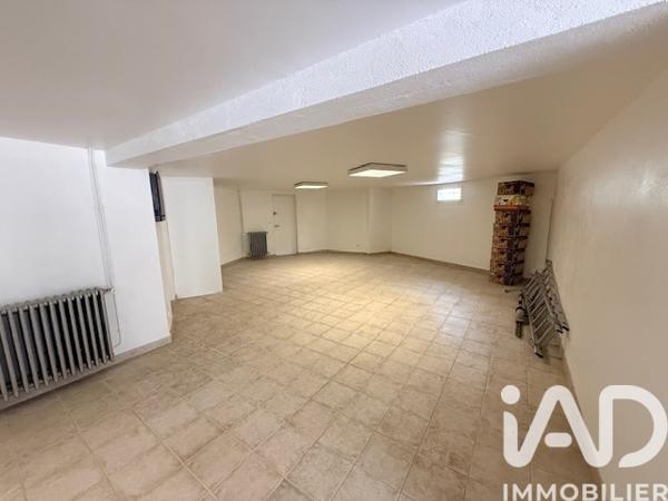 Maison à vendre 10 pièces 225 m² Villemoisson-sur-Orge