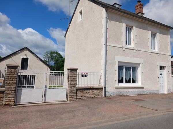 Vente                                                      Maison
                        
                     6 pièces                      122 m2                     à Cercy-la-Tour