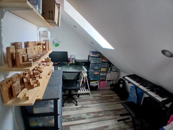 Vente                                                      Maison
                        
                     6 pièces                      122 m2                     à Cercy-la-Tour