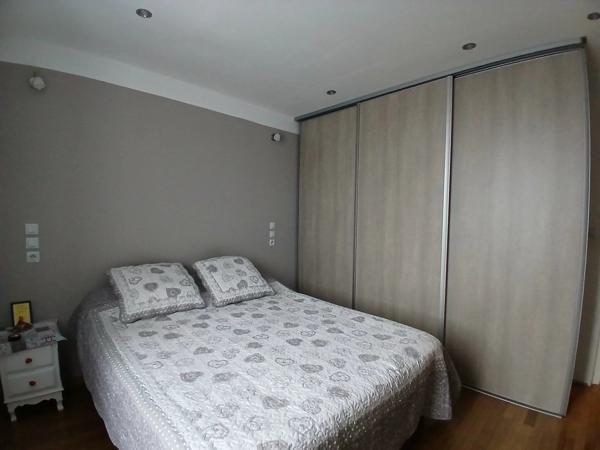 Vente                                                      Maison
                        
                     6 pièces                      122 m2                     à Cercy-la-Tour
