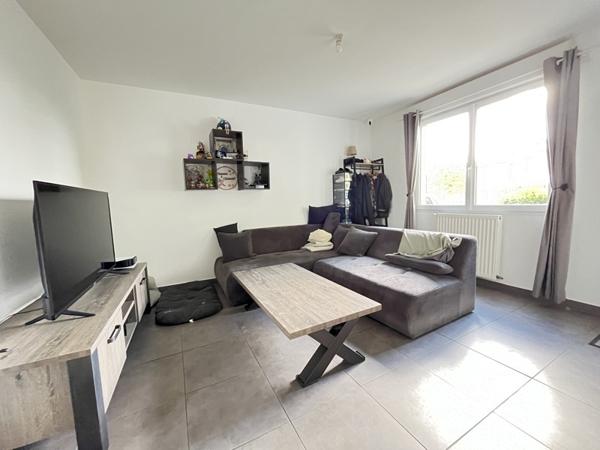 Maison à vendre 117 568 € Mehun-sur-Yèvre 5 p 79 m² DPE D