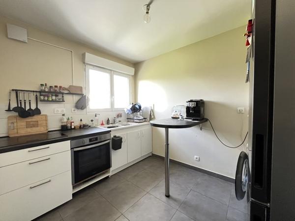 Maison à vendre 117 568 € Mehun-sur-Yèvre 5 p 79 m² DPE D