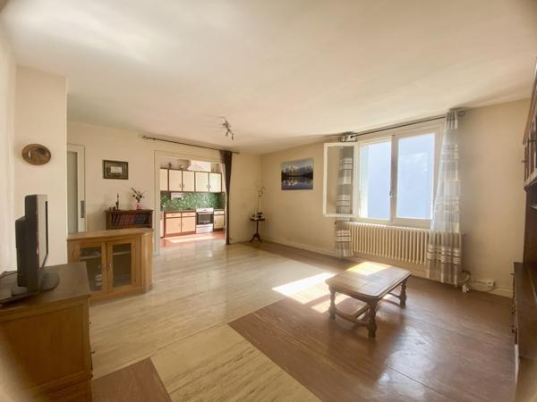 Tain-l'Hermitage (26600) Maison familiale ou divisible avec studio et terrain à bâtir - Tain-L'Hermitage