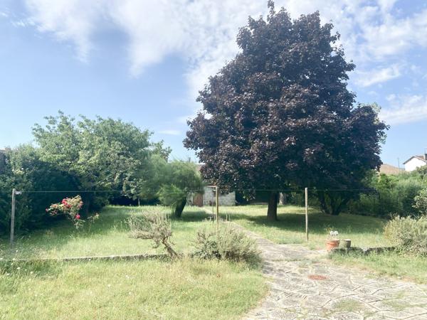 Tain-l'Hermitage (26600) Maison familiale ou divisible avec studio et terrain à bâtir - Tain-L'Hermitage