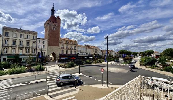 Location                                                      Appartement
                        
                     1 pièces                      25 m2                     à Villeneuve-sur-Lot