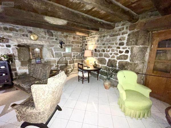Maison à vendre à Saint-Just dans le Cantal (15320), ref : 48032-163