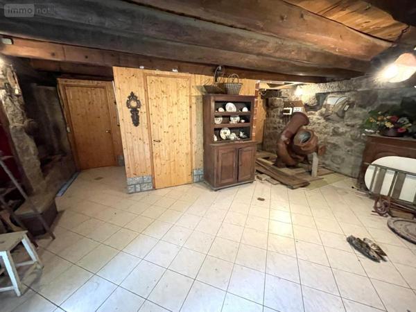 Maison à vendre à Saint-Just dans le Cantal (15320), ref : 48032-163