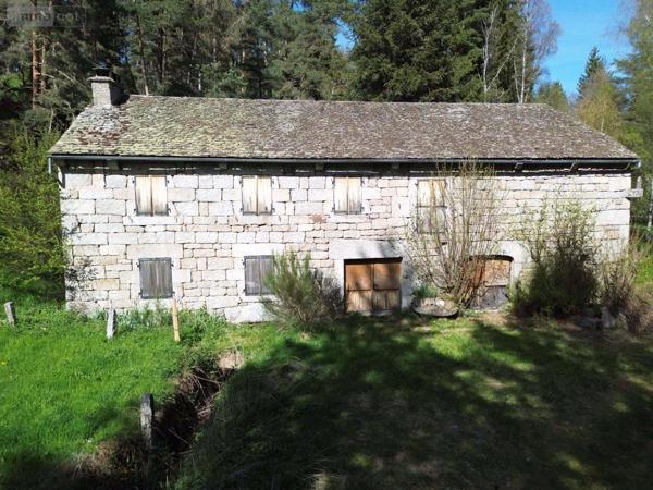Maison à vendre à Saint-Just dans le Cantal (15320), ref : 48032-163