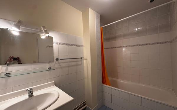 Maison à louer    3 pièces • 90 m2 Bordeaux