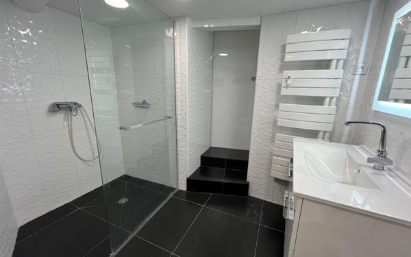 Maison à vendre    3 pièces •  Fontaine-de-Vaucluse