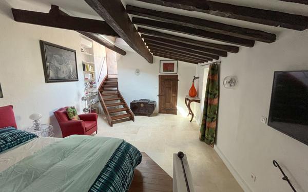 Maison à vendre    3 pièces •  Fontaine-de-Vaucluse