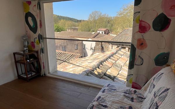 Maison à vendre    3 pièces •  Fontaine-de-Vaucluse