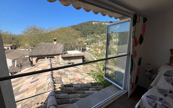 Maison à vendre    3 pièces •  Fontaine-de-Vaucluse