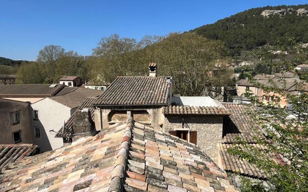 Maison à vendre    3 pièces •  Fontaine-de-Vaucluse
