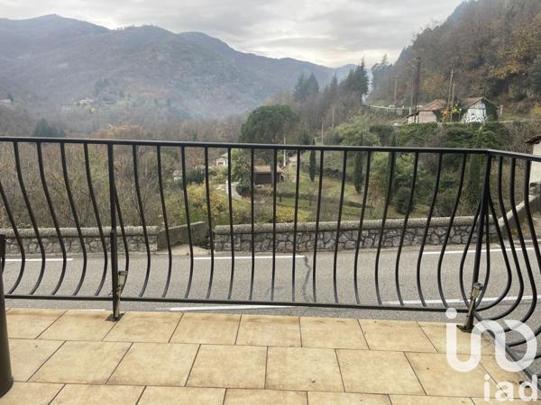 Maison à vendre 5 pièces 76 m² Thueyts