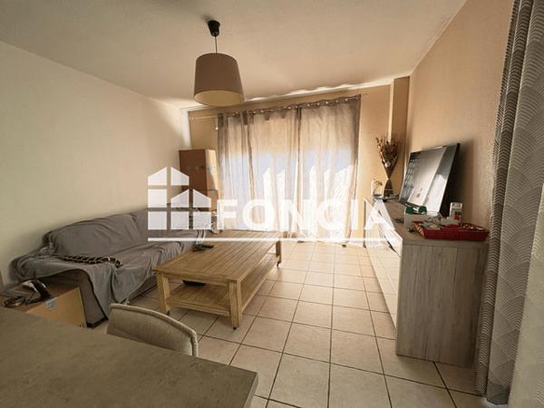 Location Appartement 2 pièces 45.14 m² - 130 RUE EMILE ZOLA La Farlede 83210
