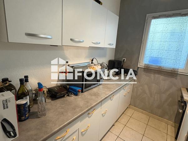 Location Appartement 2 pièces 45.14 m² - 130 RUE EMILE ZOLA La Farlede 83210
