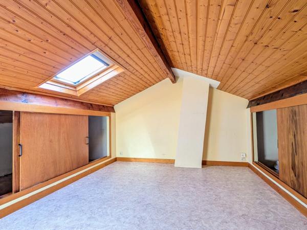 CHOLET RÉSIDENTIEL, AGRÉABLE MAISON 4 CHAMBRES