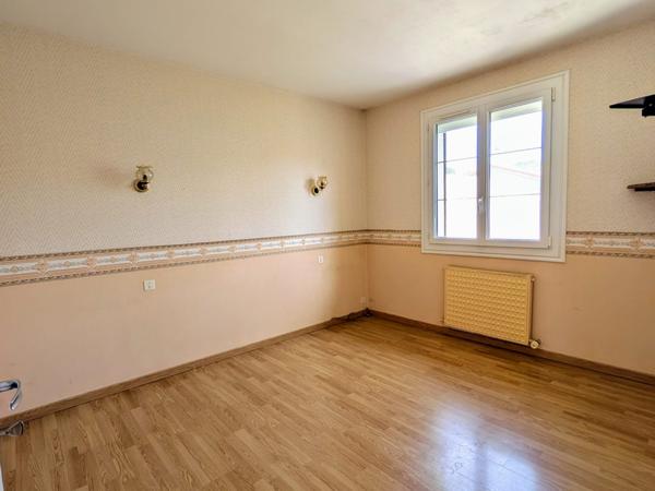 CHOLET RÉSIDENTIEL, AGRÉABLE MAISON 4 CHAMBRES