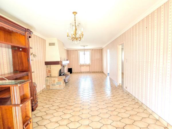 CHOLET RÉSIDENTIEL, AGRÉABLE MAISON 4 CHAMBRES