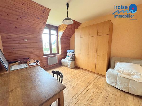 MAISON BREST 6 PIÈCE(S) 92 M2