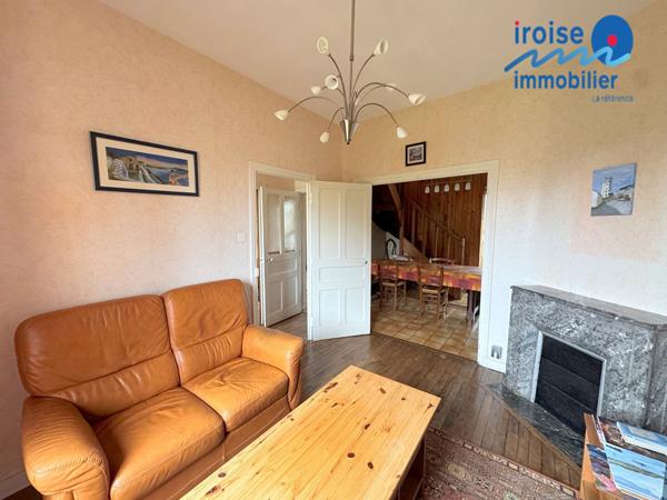 MAISON BREST 6 PIÈCE(S) 92 M2