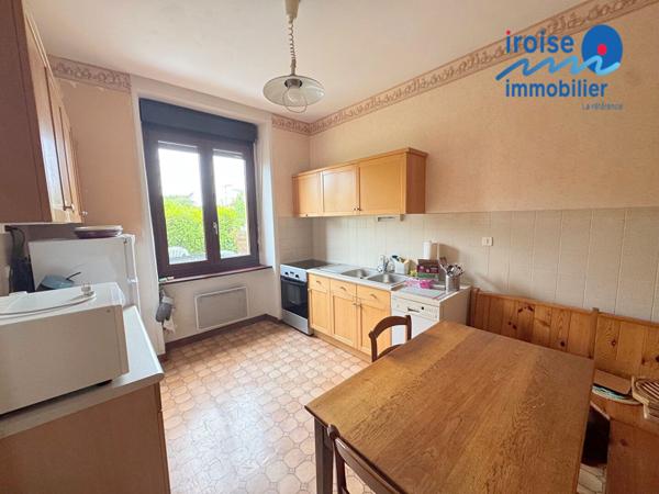 MAISON BREST 6 PIÈCE(S) 92 M2