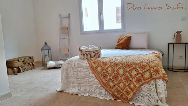 Petite maison, grands atouts – Plain-pied avec jardin et parking