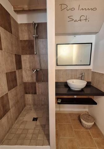 Petite maison, grands atouts – Plain-pied avec jardin et parking