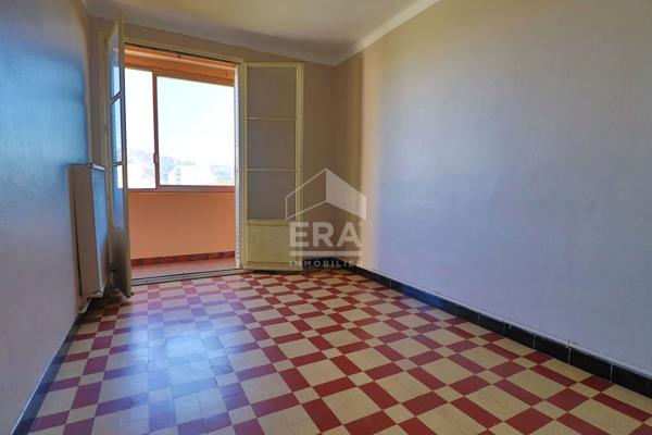 A vendre en exclusivité T3 53 m2 LUMINEUX BALCON TERRASSE TRAVERSANT LUMINEUX CALME  CAVE  FAIBLES CHARGES